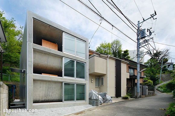 日本屏風浦之家：美妙的樓層凹陷交疊設(shè)計 -  rpnrmr.com