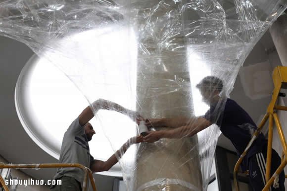 蠶繭般的異形物體 時(shí)裝品牌 COS 的裝置藝術(shù) -  rpnrmr.com