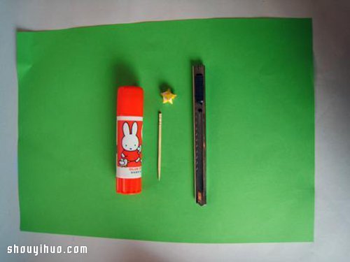 一張紙折紙立體圣誕樹手工DIY制作圖解教程 -  rpnrmr.com