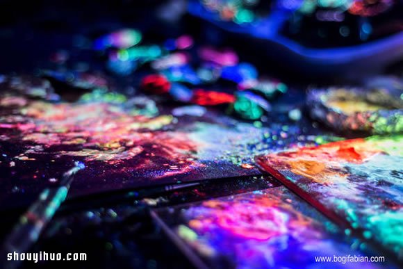 神奇的墻面夜光彩繪 關(guān)燈就變成奇幻世界！ -  rpnrmr.com