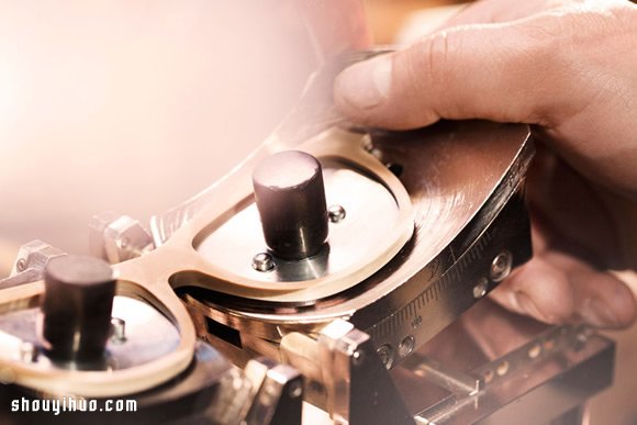Burberry 純手工眼鏡制作過程 -  rpnrmr.com