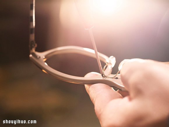 Burberry 純手工眼鏡制作過程 -  rpnrmr.com