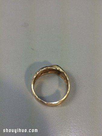 完全走樣變形的婚戒 修復(fù)后就像新的一樣！ -  rpnrmr.com