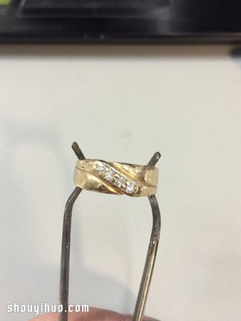 完全走樣變形的婚戒 修復(fù)后就像新的一樣！ -  rpnrmr.com