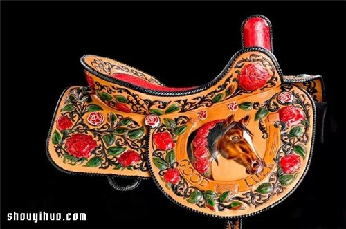 Lisa和Loren創(chuàng)作的皮雕馬鞍藝術(shù)品欣賞 -  rpnrmr.com