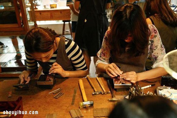 親手打造完美銀戒指的純手工制作步驟圖解 -  rpnrmr.com