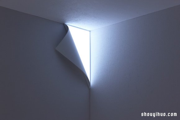 YOY–WORKS 設(shè)計的絕妙超薄墻角燈 -  rpnrmr.com
