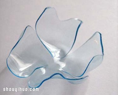 雪碧塑料瓶變廢為寶DIY手工制作手工塑料花 -  rpnrmr.com