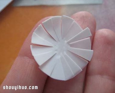 雪碧塑料瓶變廢為寶DIY手工制作手工塑料花 -  rpnrmr.com