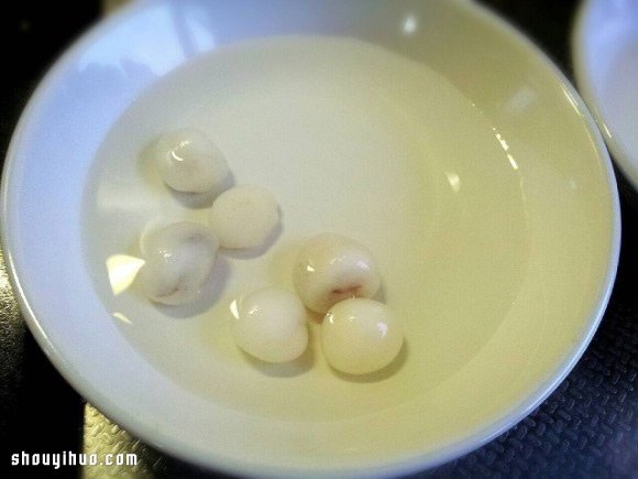 特色可愛草莓元宵的做法 不忍咬下去啦！ -  rpnrmr.com