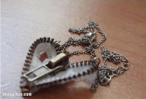 壞掉拉鏈變廢為寶手工制作個性愛心項鏈掛件 -  rpnrmr.com