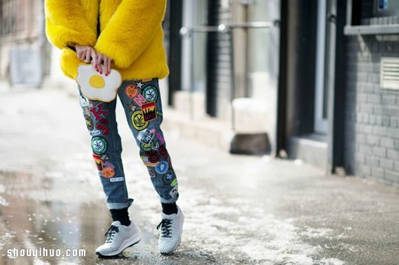 時(shí)尚街拍中出現(xiàn)的女式新奇包款 -  rpnrmr.com