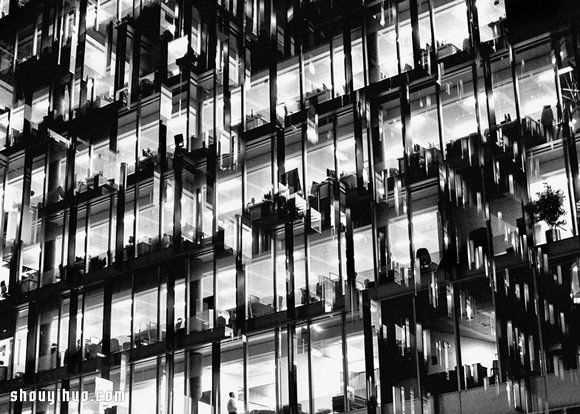 Lewis Bush作品：噩夢般的紛亂倫敦景像 -  rpnrmr.com