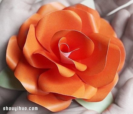 簡(jiǎn)單折紙漂亮玫瑰花的折法步驟圖解教程 -  rpnrmr.com