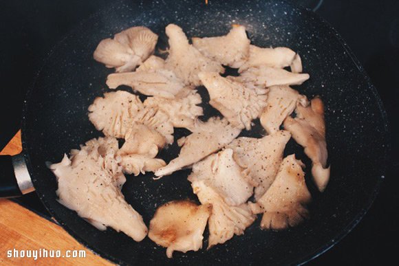 韓式拌飯的做法 重點(diǎn)在辣醬和荷包蛋！ -  rpnrmr.com