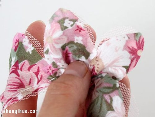 唯美風(fēng)布花發(fā)箍手工制作方法圖解教程 -  rpnrmr.com