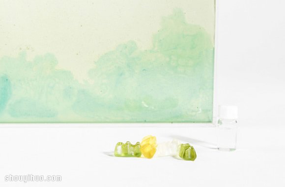 用 Gummy Bears 熊仔糖果制作七彩燈箱 -  rpnrmr.com
