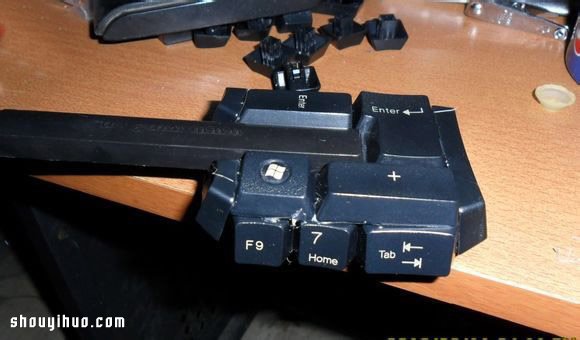 廢棄鍵盤廢物利用DIY制作坦克模型圖解教程 -  rpnrmr.com