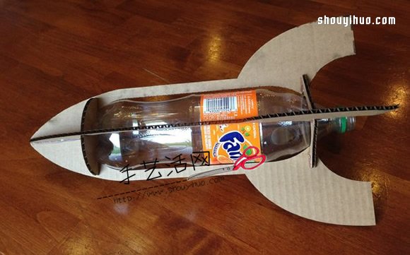 火箭模型玩具手工制作 用飲料瓶和瓦楞紙做 -  rpnrmr.com