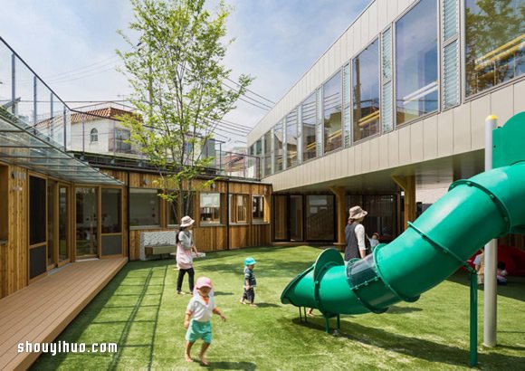 有草皮廣場(chǎng)的幼兒園 讓孩子們盡情跑跳蹦！ -  rpnrmr.com
