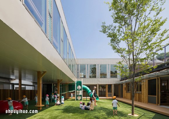 有草皮廣場(chǎng)的幼兒園 讓孩子們盡情跑跳蹦！ -  rpnrmr.com