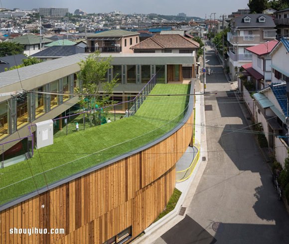有草皮廣場(chǎng)的幼兒園 讓孩子們盡情跑跳蹦！ -  rpnrmr.com