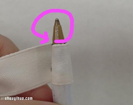 不織布手工制作漂亮婚禮簽到筆的方法圖解 -  rpnrmr.com