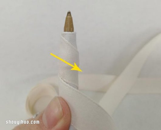 不織布手工制作漂亮婚禮簽到筆的方法圖解 -  rpnrmr.com