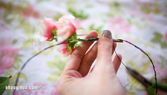 新娘鮮花花環(huán)DIY手工制作方法圖解教程 -  rpnrmr.com