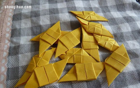 折紙手鐲手環(huán)的折法 手工手鐲手環(huán)折紙圖解 -  rpnrmr.com
