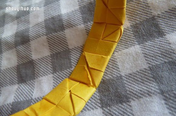 折紙手鐲手環(huán)的折法 手工手鐲手環(huán)折紙圖解 -  rpnrmr.com