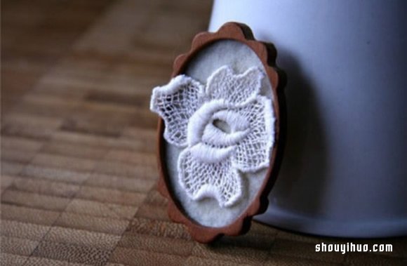 特色刺繡小飾品 將手工刺繡與小木塊結(jié)合 -  rpnrmr.com