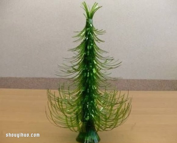 雪碧瓶子制作圣誕樹的方法圖解教程 -  rpnrmr.com