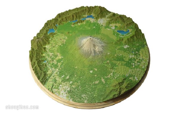 依照等高線層層堆疊 手工富士山紙模型 -  rpnrmr.com