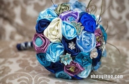 絲帶手捧花DIY教程 絲帶手捧花制作圖解 -  rpnrmr.com