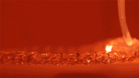 玻璃3D打印技術(shù)，千度高溫下制作玻璃手工藝品 -  rpnrmr.com