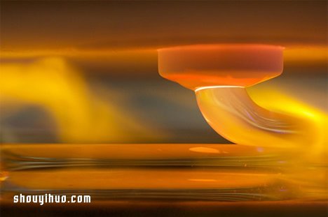 玻璃3D打印技術(shù)，千度高溫下制作玻璃手工藝品 -  rpnrmr.com