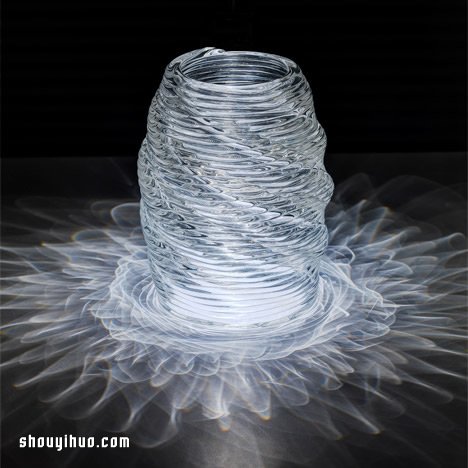 玻璃3D打印技術(shù)，千度高溫下制作玻璃手工藝品 -  rpnrmr.com