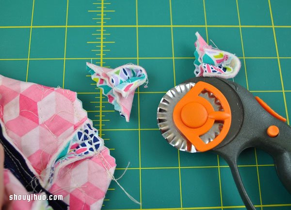 拼布風(fēng)拉鏈小包手工制作 當(dāng)化妝包筆袋或工具包 -  rpnrmr.com