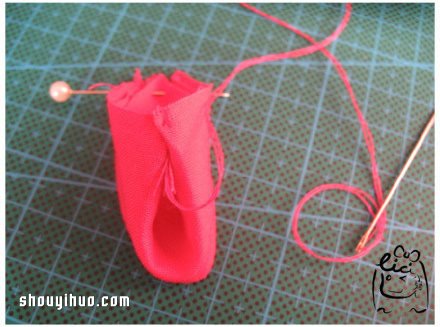 手工布藝櫻花胸針的DIY制作方法圖解教程 -  rpnrmr.com
