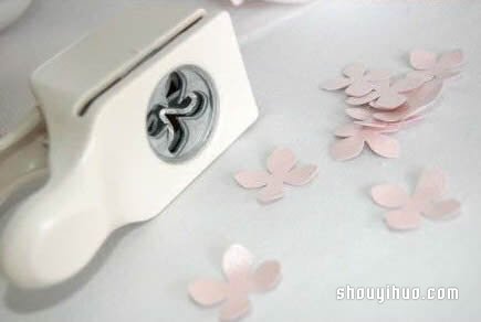 超簡單的美麗裝飾花球DIY手工制作圖解教程 -  rpnrmr.com