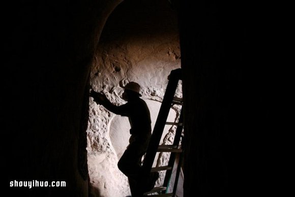 Ra Paulette的藝術(shù)夢(mèng)：10年徒手雕出夢(mèng)想城堡 -  rpnrmr.com