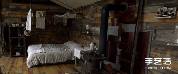 由形形色色的舊窗戶拼接而成的夢幻湖邊小屋 -  rpnrmr.com