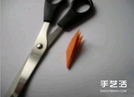 漂亮紙花DIY制作教程 簡(jiǎn)易紙花的做法圖解 -  rpnrmr.com