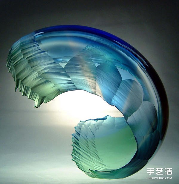 如果海浪被冰凍：玻璃雕塑呈現(xiàn)風(fēng)起云涌瞬間 -  rpnrmr.com