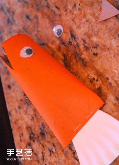 幼兒玩具小魚手工制作 利用衛(wèi)生紙卷筒和紙托盤 -  rpnrmr.com