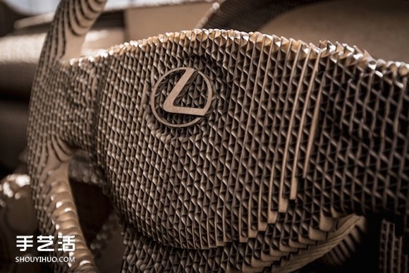 利用回收紙箱制作1：1完全復(fù)制的Lexus汽車 -  rpnrmr.com