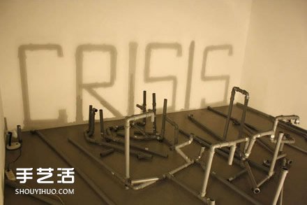 光與影的魔術(shù)演繹 凌亂雜物投影出神奇圖案 -  rpnrmr.com