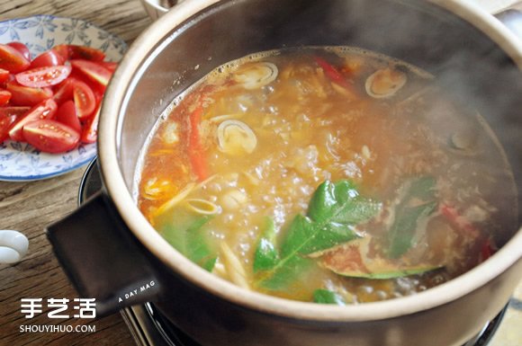 泰式冬蔭功湯的做法 泰式酸辣蝦湯的做法 -  rpnrmr.com