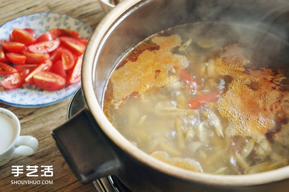 泰式冬蔭功湯的做法 泰式酸辣蝦湯的做法 -  rpnrmr.com